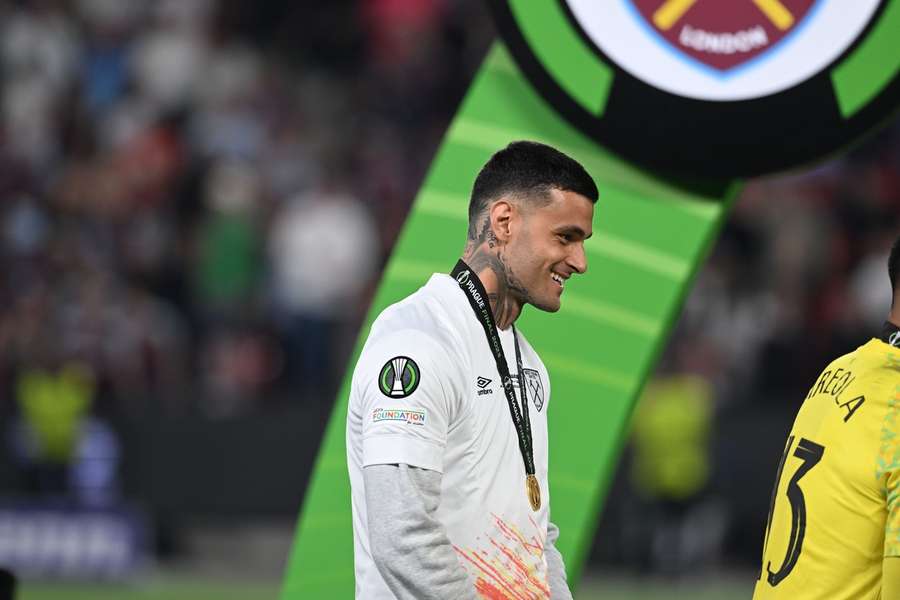 Scamacca está mais perto do regresso a Itália, deixando o West Ham