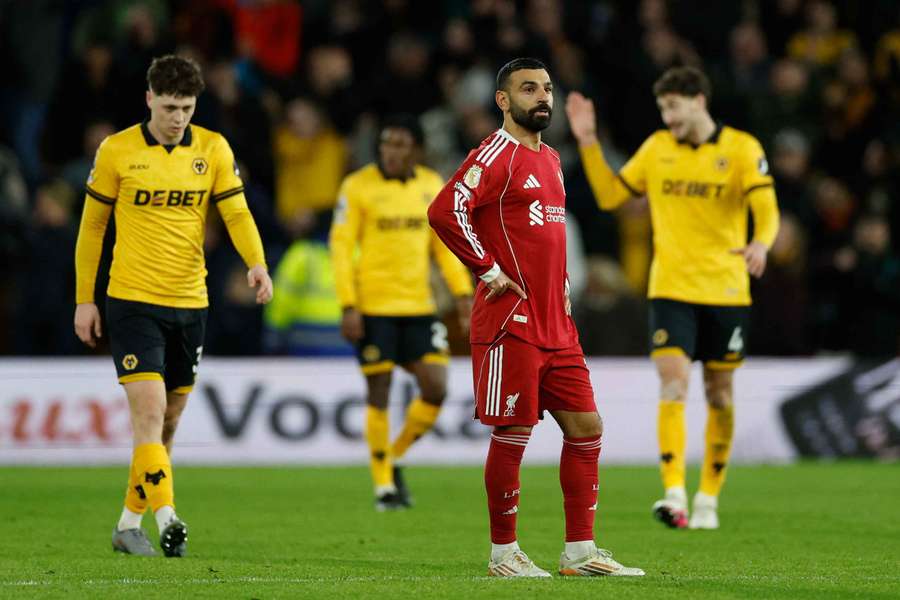 Gerrard steams in Liverpool players after Wolves defeat