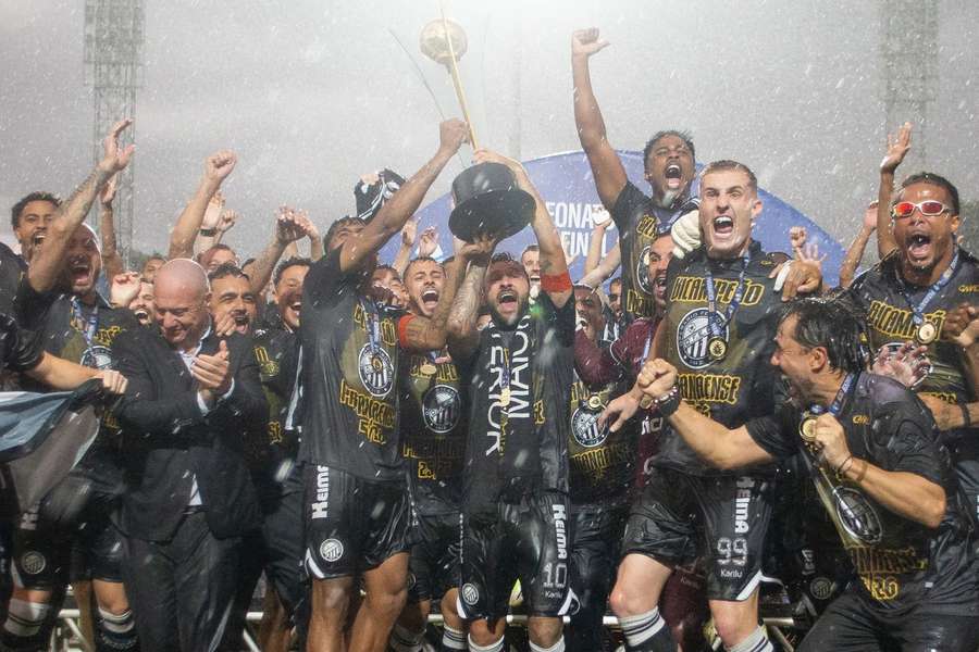 Operário bateu Londrina na final do Paranaense