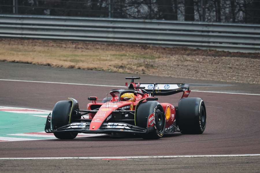 Lewis Hamilton la primele teste cu Ferrari