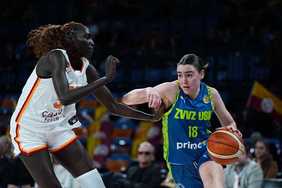 Hráčky USK vezou důležité body.