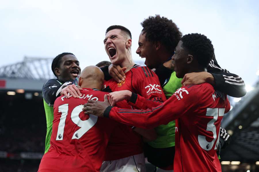Carrick admits Man Utd discussing midweek friendlies Carrick admits Man Utd discussing midweek friendlies