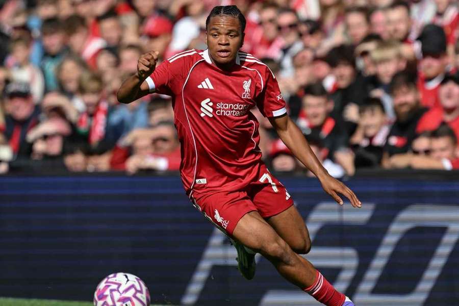 Ex-Liverpool defender Gillespie: Ngumoha hype must be handled