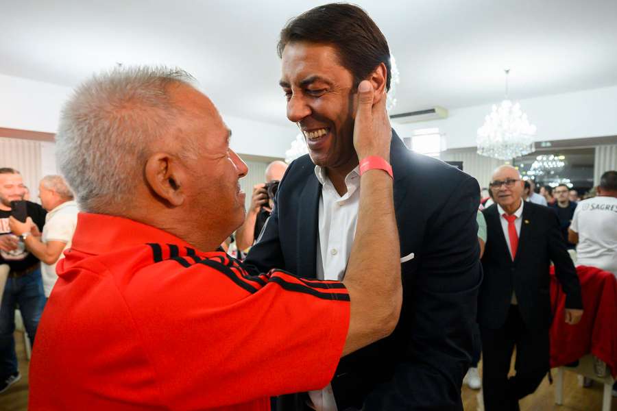 Rui Costa no jantar do 26.º aniversário da Casa do Benfica de Paredes Rui Costa no jantar do 26.º aniversário da Casa do Benfica de Paredes