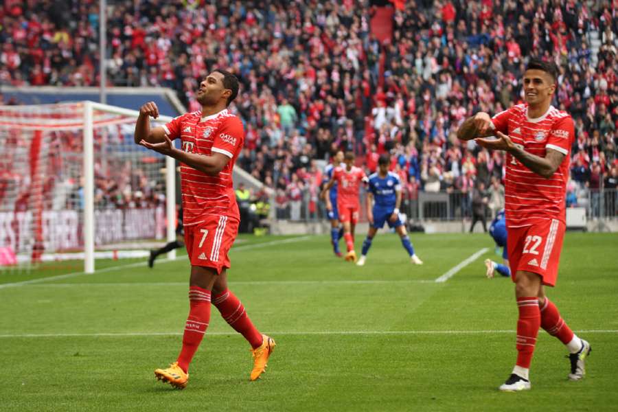 Bayern doma nedal Schalke šanci.