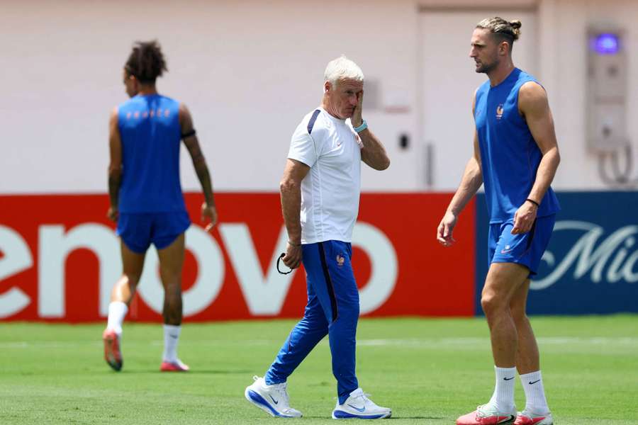 Didier Deschamps et Adrien Rabiot Didier Deschamps et Adrien Rabiot