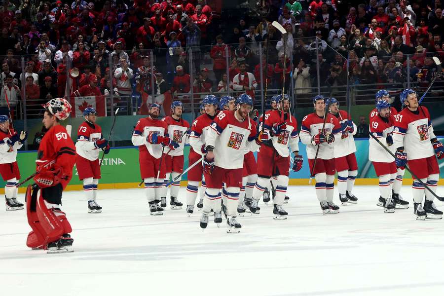Zklamaní hokejisté se rozloučili s olympiádou.