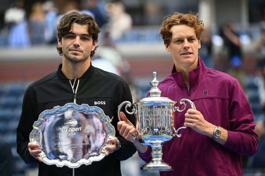 Sinner y Fritz con sus trofeos del US Open