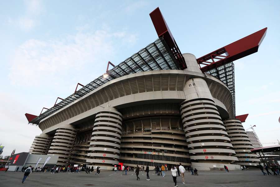 Euro 2032: Milano a rischio esclusione