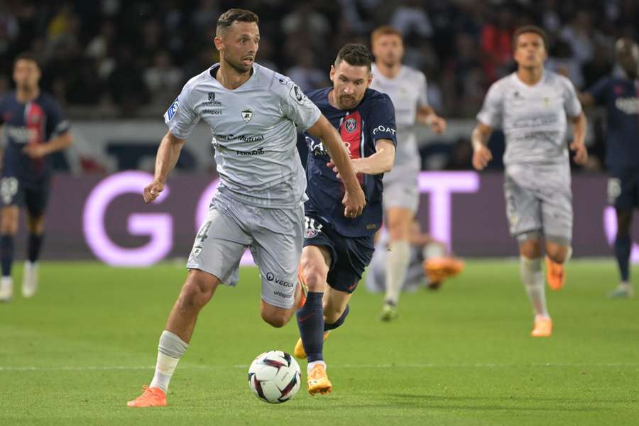 PSG w ostatnim meczu sezonu przegrywa z Clermont, Nantes zostaje w Ligue 1
