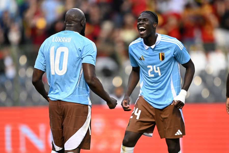 Lukaku e Onana vibram com gol sobre Luxemburgo