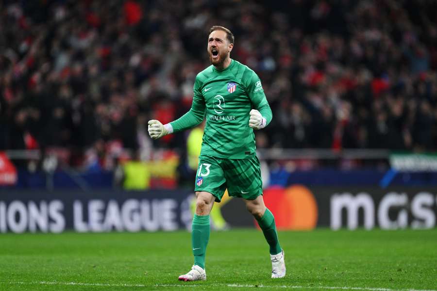 Jan Oblak saved two penalties to help his side advance into the quarter-finals