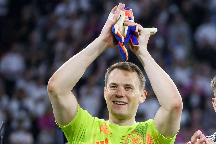 Manuel Neuer assume ambição de continuar a jogar