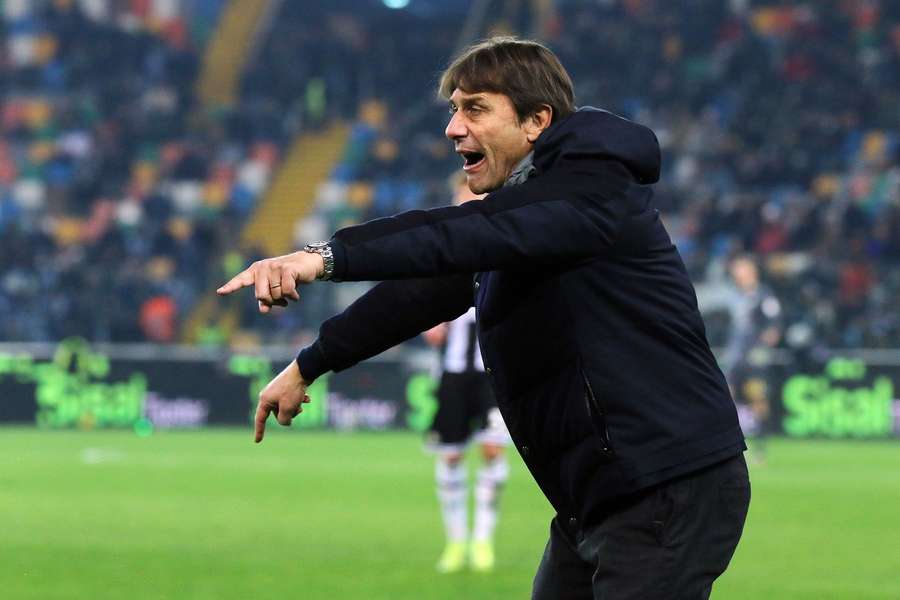 Conte podczas meczu z Udinese