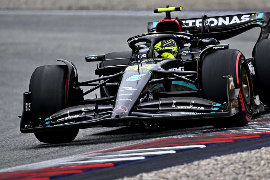 Lewis Hamilton teve um ano muito ruim com a Mercedes