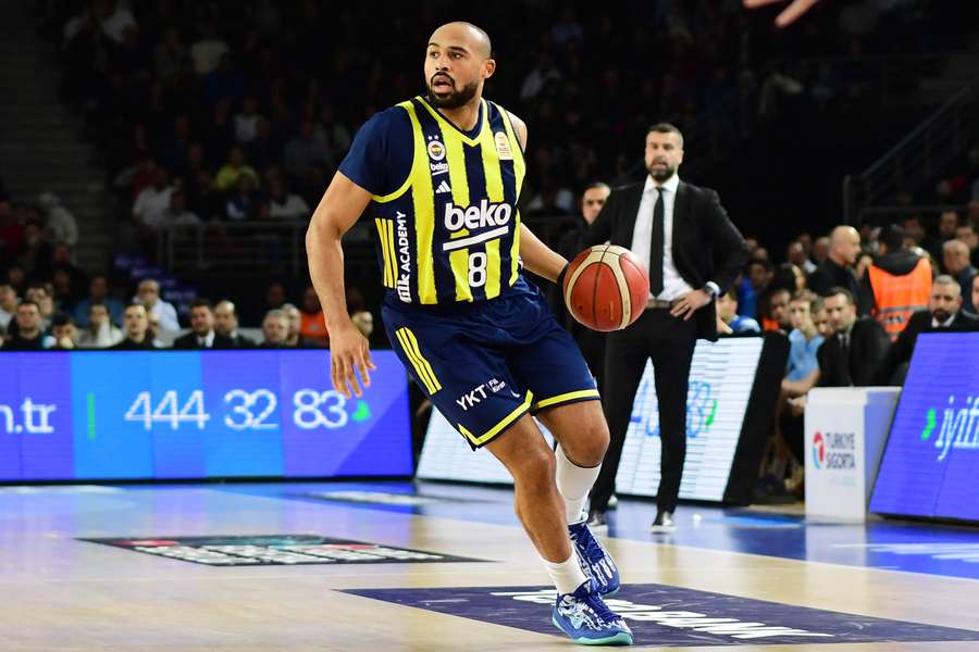 Talen Horton-Tucker, 25 d'évaluation contre Monaco