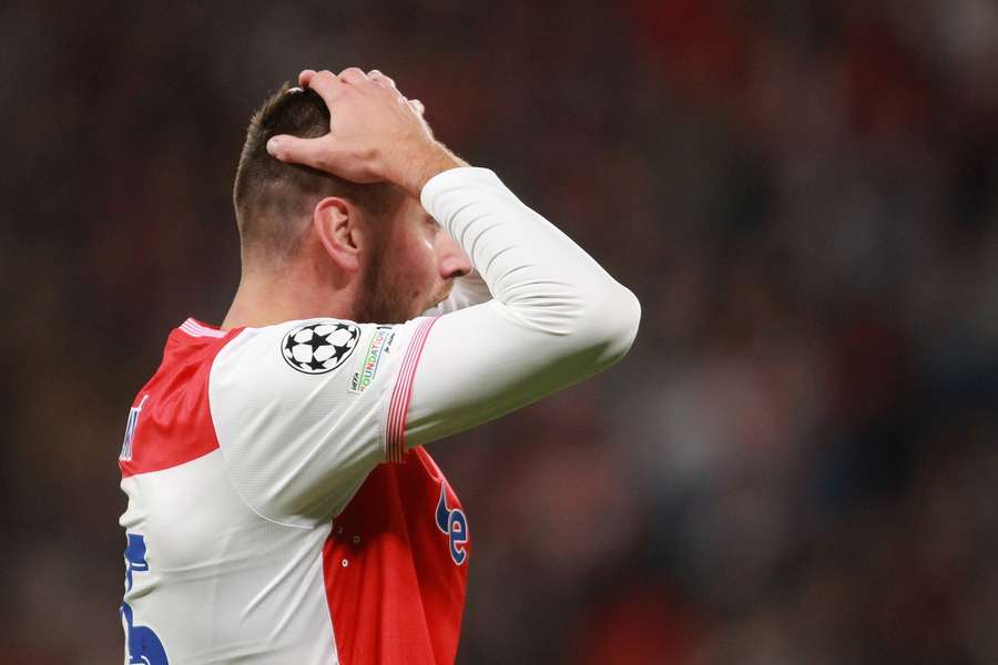 Ceny, za které překupníci prodávají lístky, jsou podle Slavie absurdní.