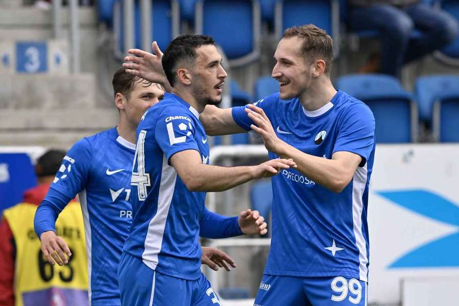 Liberečtí tahouni: Denis Višinský (vlevo), Qëndrim Zyba (uprostřed) a Raimonds Krollis.