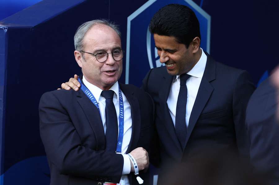 Luis Campos et Nasser al-Khelaifi avant la finale de Coupe de France entre le PSG et l'Olympique Lyonnais. 