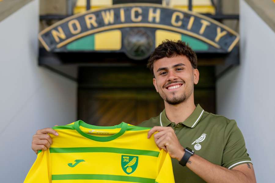 Pedro Lima apresentado no Norwich