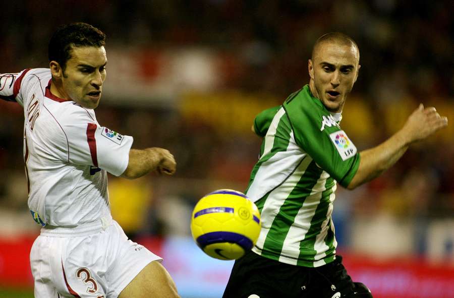 Dani, contro David Castedo in una partita Siviglia-Betis. Dani, contro David Castedo in una partita Siviglia-Betis.