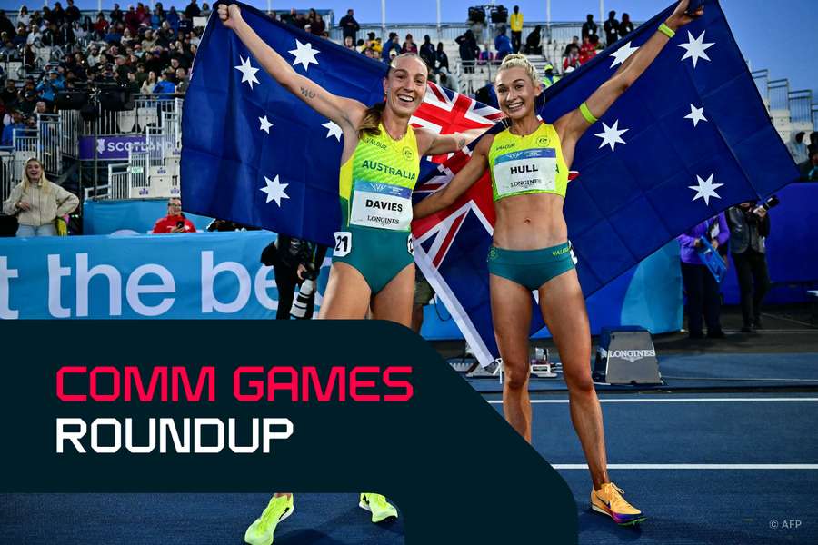 Rose Davies and Jess Hull completed the quinella in the women's 5,000 metres.