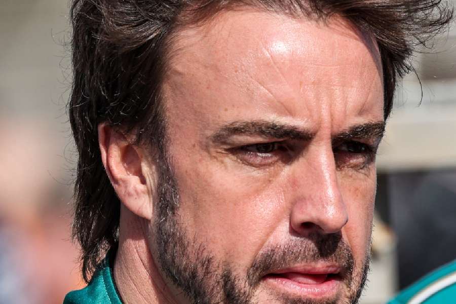 Fernando Alonso, "entusiasmado" con el Aston Martin