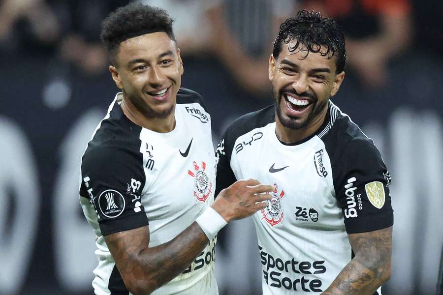 Lingard celebra com o Corinthians