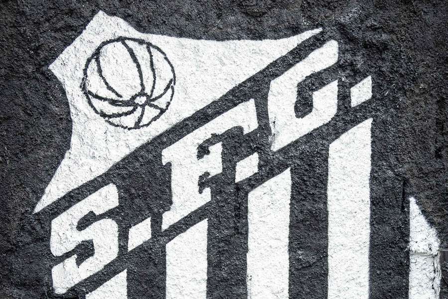 Santos chega a 7 transfer bans na FIFA Santos chega a 7 transfer bans na FIFA