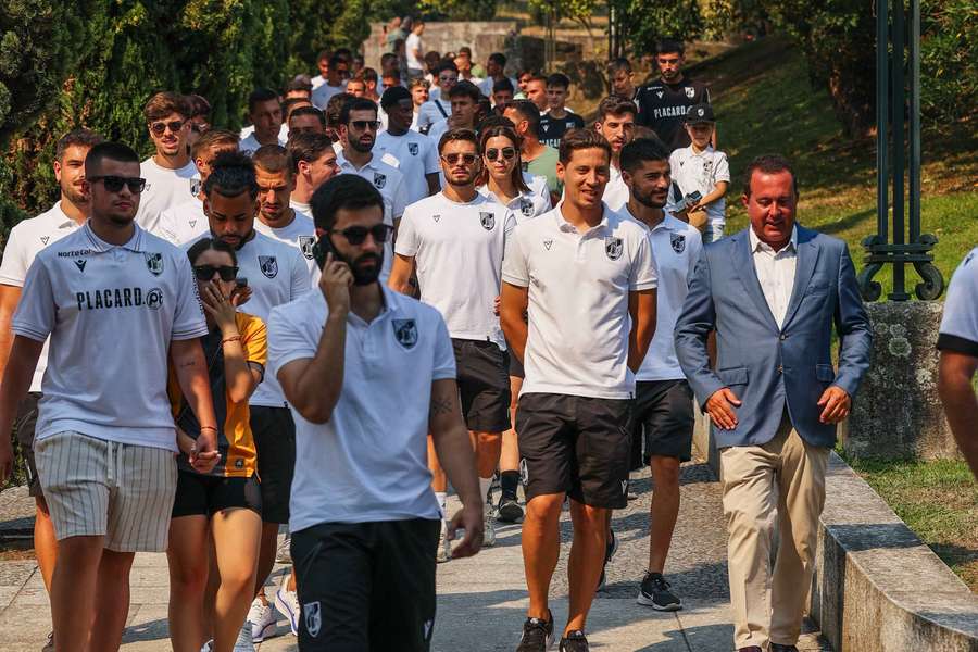 Anúncio aconteceu durante passeio do Vitória pela cidade