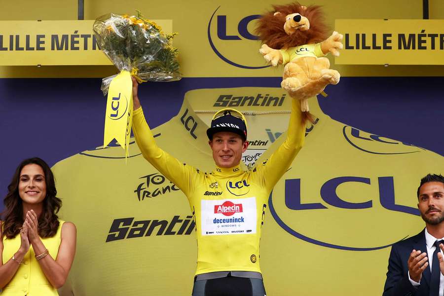 Philipsen liderem po pierwszym etapie Tour de France z metą w Lille