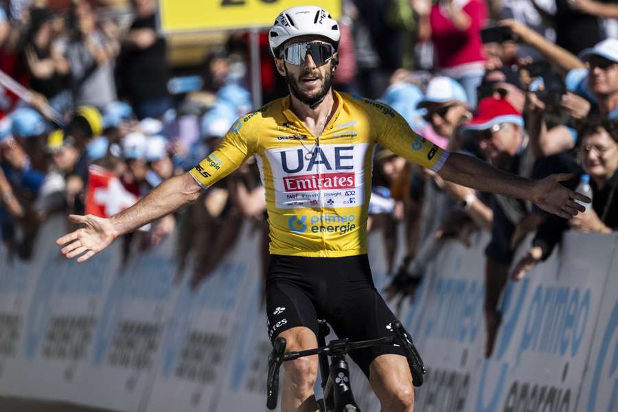 Yates, ciclista de UAE 