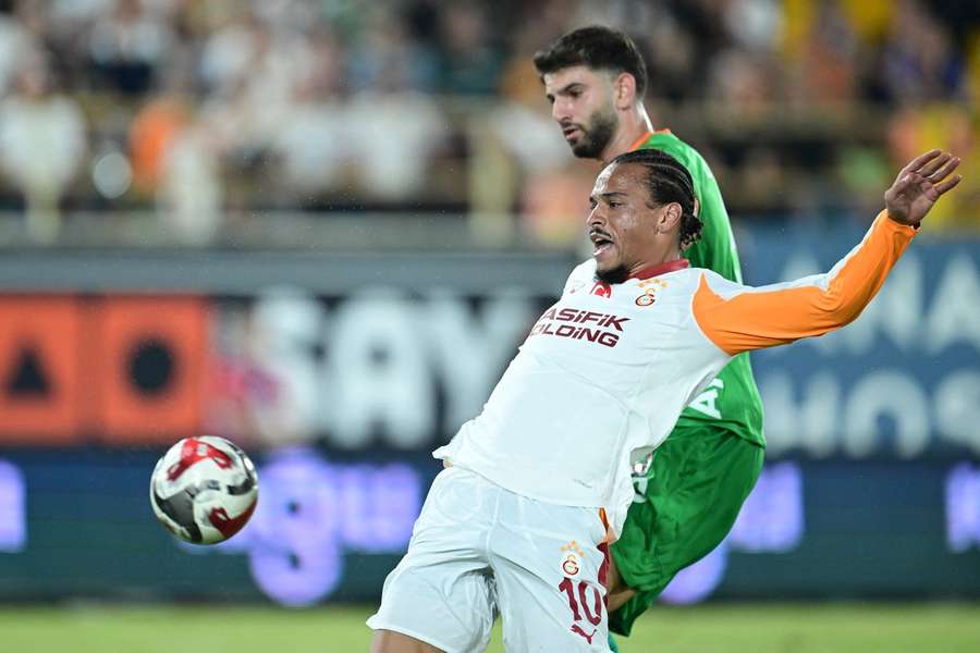 Leroy Sané ao serviço do Galatasaray