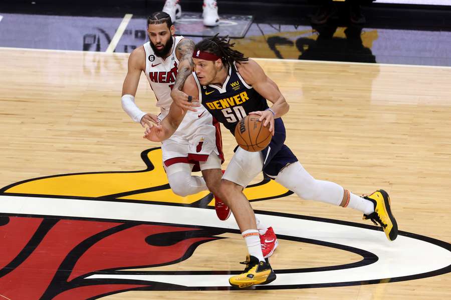 Nuggets vencem Heat com triplo-duplo de Jokic e abrem 1 a 0 nas finais da  NBA