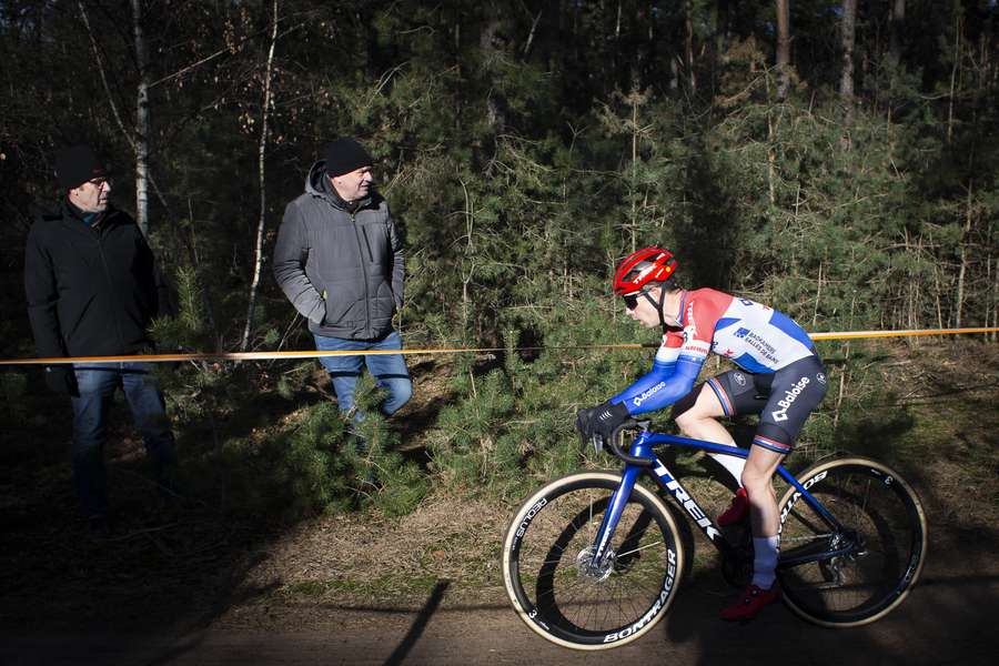 Lars van der Haar was in Woerden voor de zevende keer de snelste