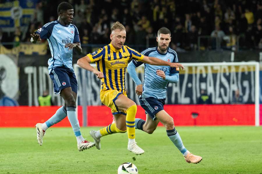 Slovan ešte nemôže oslavovať titul.