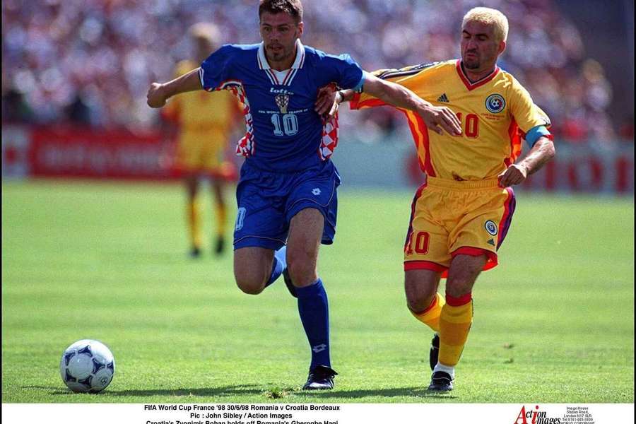 Zvonimir Boban în duel cu Gică Hagi la World Cup 1998