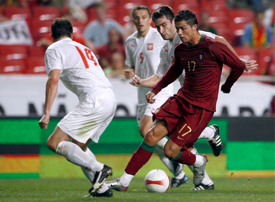 Cristiano Ronaldo no jogo contra a Polónia em Lisboa