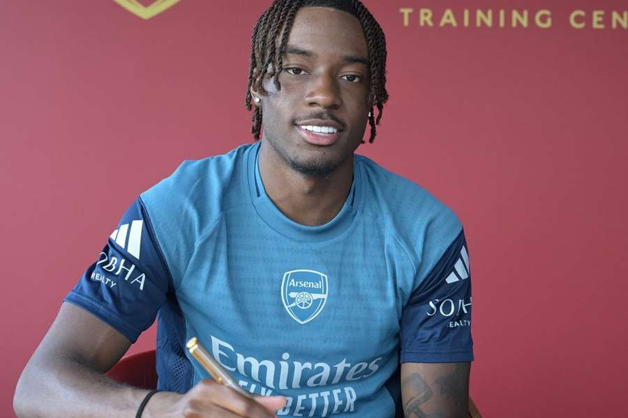 Madueke trocou o Chelsea pelo Arsenal