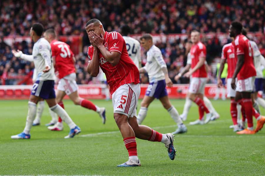 Murillo fez segundo gol contra na temporada
