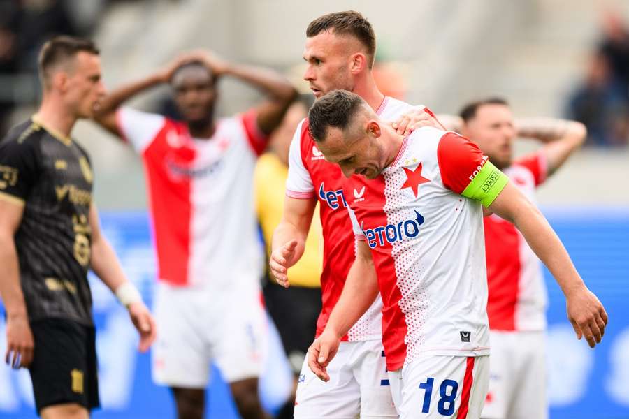 Jan Bořil dostal trest na sedm zápasů za vyloučení ve 30. kole v Hradci Králové.
