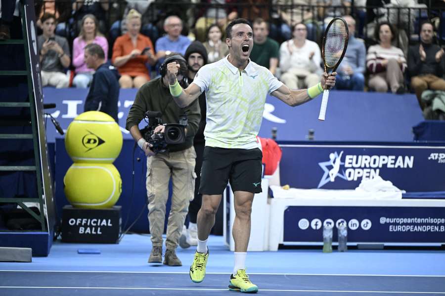 Bautista Agut won the title in Antwerp