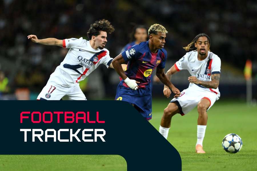 Lamine Yamal runs at PSG