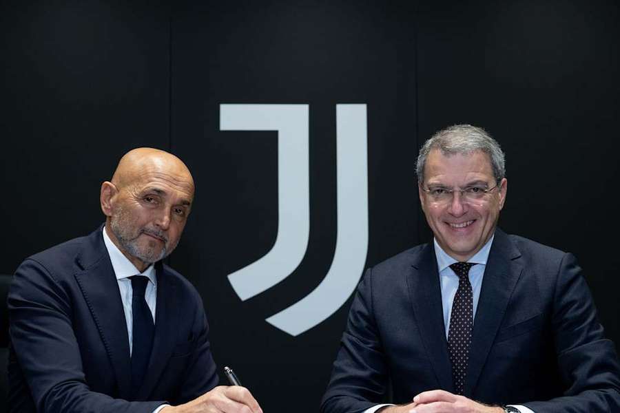 Luciano Spalletti assinou até 2026 Luciano Spalletti assinou até 2026