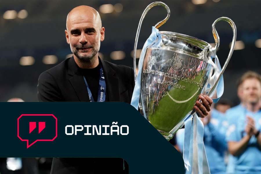 Pep Guardiola, técnico do Manchester City, com o troféu da Liga dos Campeões da UEFA