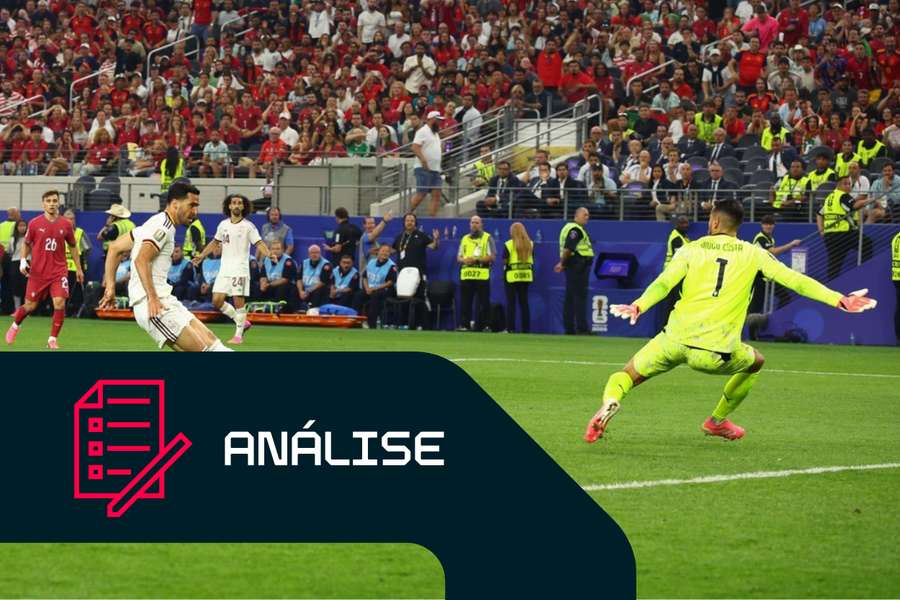 Mikel Merino, da Espanha, marca o golo da vitória nos descontos frente a Portugal Mikel Merino, da Espanha, marca o golo da vitória nos descontos frente a Portugal
