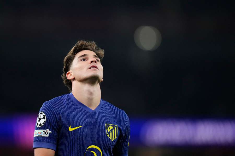 Julián Álvarez, suspirando