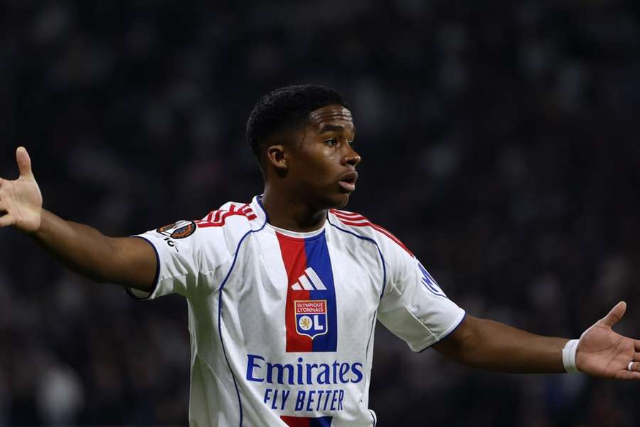 Endrick deixou o duelo no meio do segundo tempo