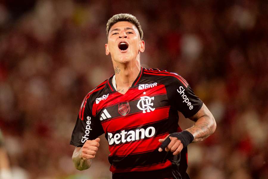 Carrascal fez o segundo gol do Flamengo Carrascal fez o segundo gol do Flamengo