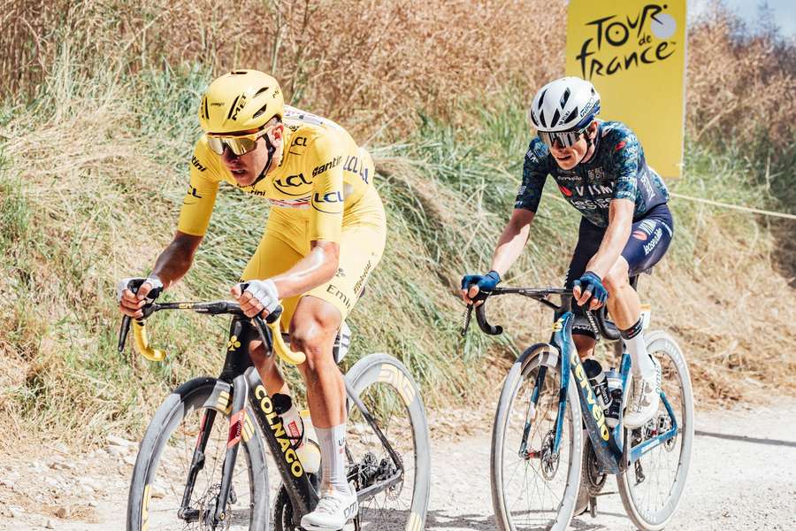 Pogačar (vľavo) a Vingegaard sú hlavnými favoritmi na triumf z TdF.